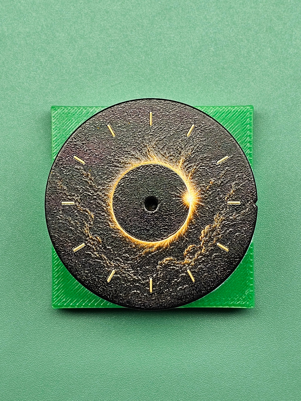 Solar Eclipse NH Dial