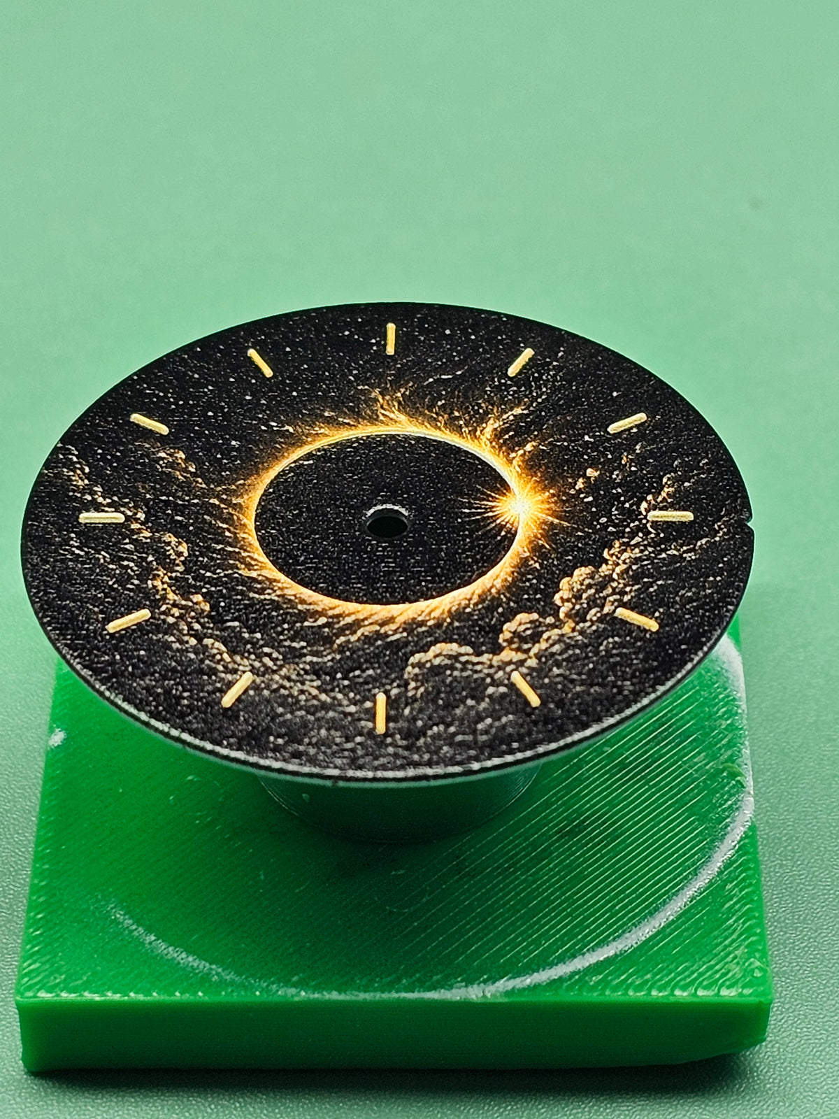 Solar Eclipse NH Dial